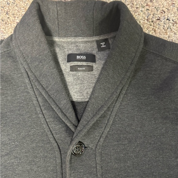 Hugo Boss cardigan charcoal grey. Men’s size large, great condition. - Picture 2 of 5
